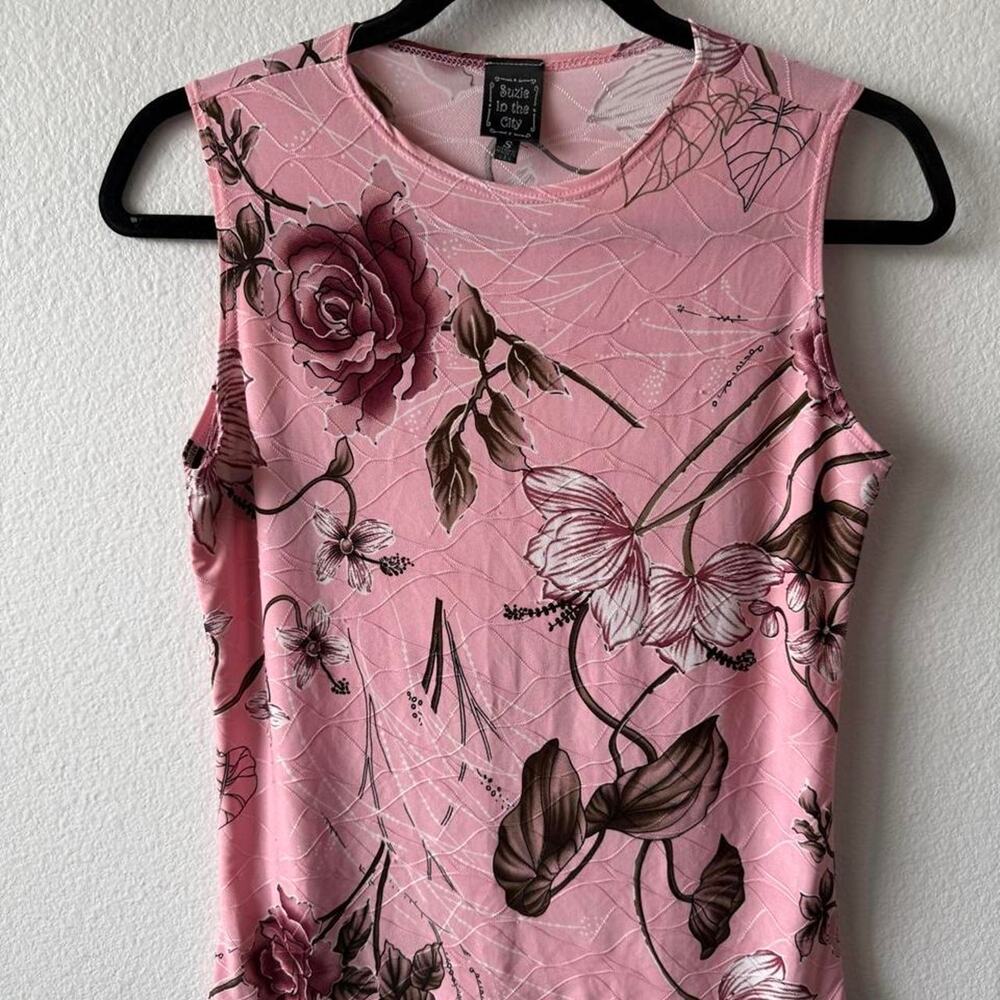 Vintage early 2000s pink floral top